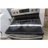 Image 3 : Samsung Stainless Steel Oven, 67" x 32" x 30"