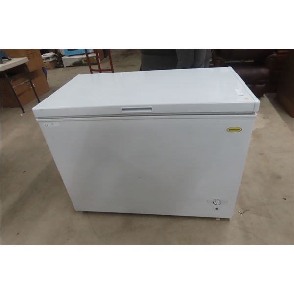 Brada Chest Deep Freezer, 33" x 44" x 34"