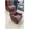 Image 1 : Leather/Leather Style Recliner