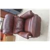 Image 2 : Leather/Leather Style Recliner