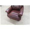 Image 5 : Leather/Leather Style Recliner