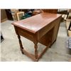 Image 9 : 3-Piece Bedroom Set: Dresser 31x40x20, Desk 38x20x31 & Nightstand 24x18x16