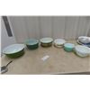 Image 1 : 6 Pyrex Mixing Bowls Including Danish Pottery Print and Crazy Daisy