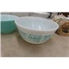Image 2 : 6 Pyrex Mixing Bowls Including Danish Pottery Print and Crazy Daisy