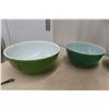 Image 5 : 6 Pyrex Mixing Bowls Including Danish Pottery Print and Crazy Daisy