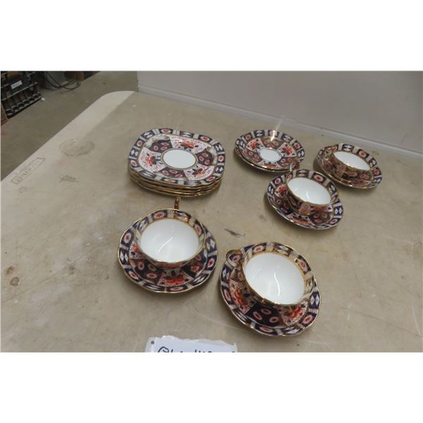 15 Pieces - Royal Albert Crown