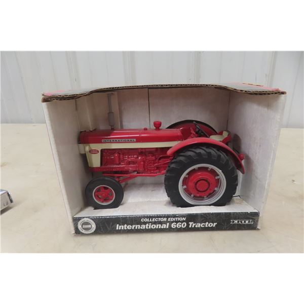 Ertl International 660 Die-Cast Tractor, 1/16 Scale w/ Box