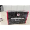 Image 5 : Ertl International 660 Die-Cast Tractor, 1/16 Scale w/ Box