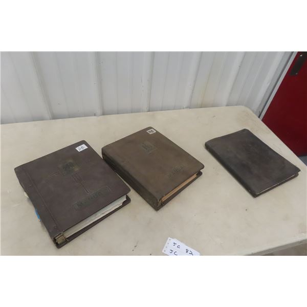 3 International Binders With Manuals