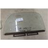 Image 3 : 2 Windows From 1949 IHC KBI-5 Passenger/Driver Side