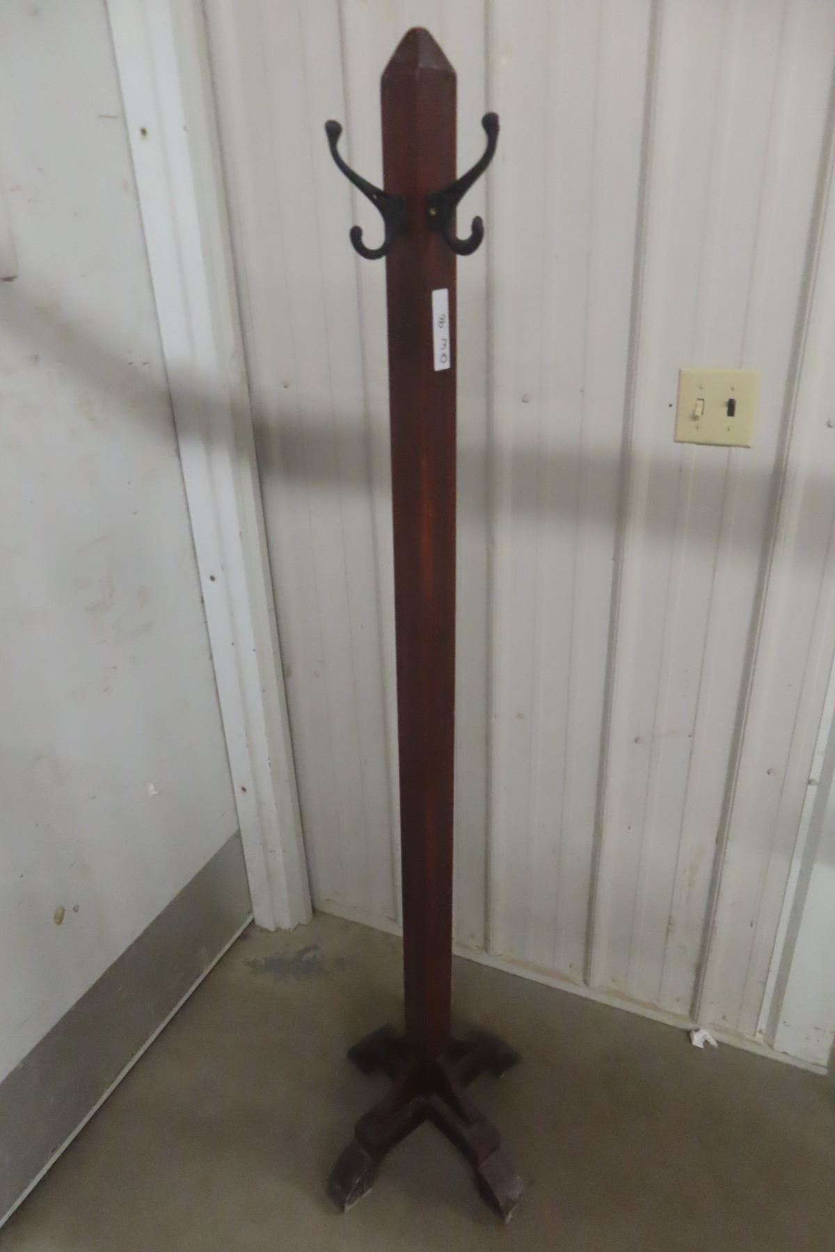 Wooden Coat Tree With Hooks, 68