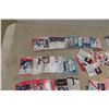 Image 3 : Hockey Card Lot Including Pro Set, Score, And O-Pee-Chee, Circa 1990