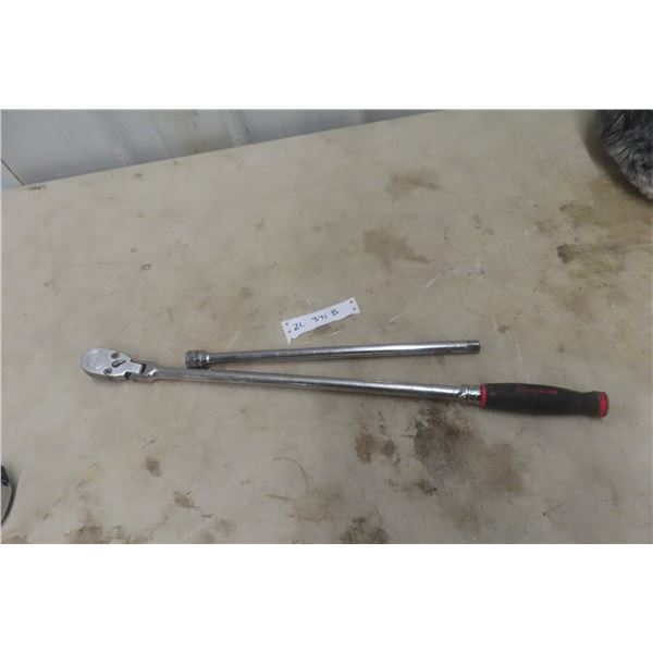 Snap-On 1/2" Ratchet With Adjustable Head, 23" Bar, And 15" Extension