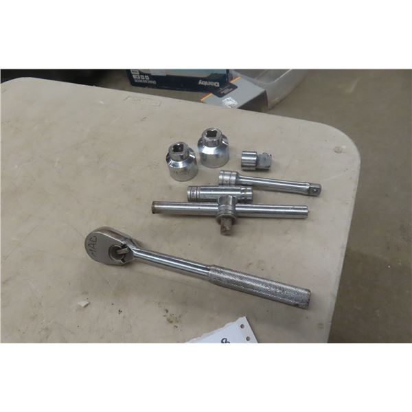MAC And Snap-On 1/2" Drive Ratchets With Speed Bar And Extensions