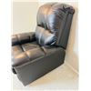 Image 2 : Gilmore Rocker Recliner