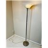 Image 1 : Dimmable Floor Lamp
