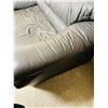 Image 5 : Lugano Grey Faux Leather Loveseat