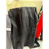 Image 4 : Racing Apparel