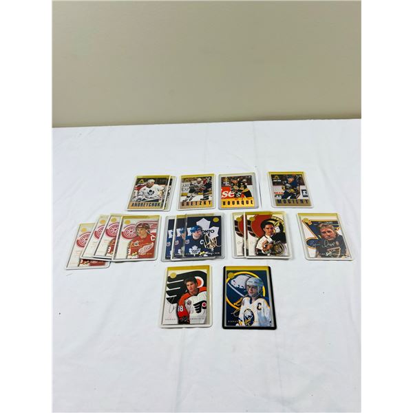 The Leaf Set Hockey Cards
