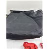 Image 4 : Mesh Tarp & Tie Downs