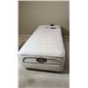 Image 1 : Simmons BeautyRest Adjustable Bed