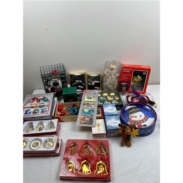Christmas Ornaments & Decor