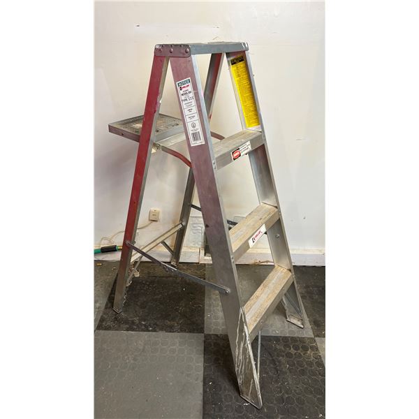 4' Ladder