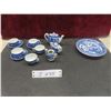 Image 1 : 11 Pieces Blue Willow Miniature Child's Tea Set +