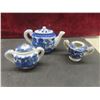 Image 2 : 11 Pieces Blue Willow Miniature Child's Tea Set +