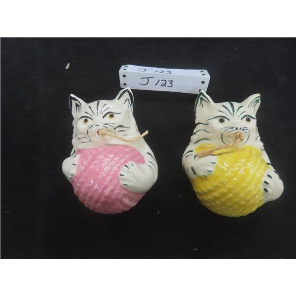 2 Vintage Chalkware String Holders