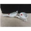 Image 2 : 3 Ceramic And 1 Enamel Medical Feeding Cup Including 2 Red Cross