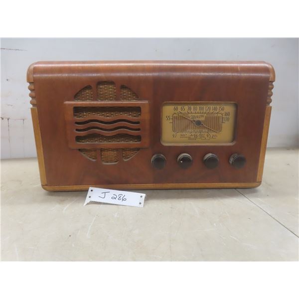 Vintage Marconi Radio Model 147 In Wood Case 10 1/2" x 18" x 9 1/2"