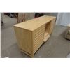 Image 2 : Credenza 32" x 19" x 62"