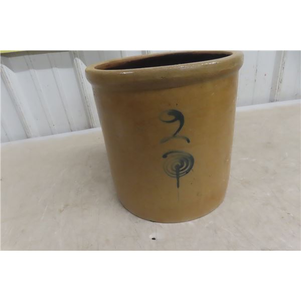 Red Wing Salt Glaze 2 Gallon Stoneware Crock With Cobalt Blue Target Or Bee String Design Late 1800s