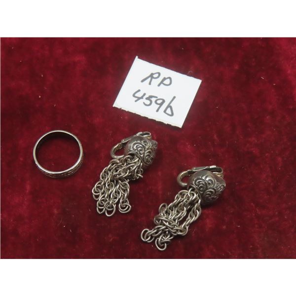 Vintage Sterling Silver Earrings & Rings TW: 15 grams
