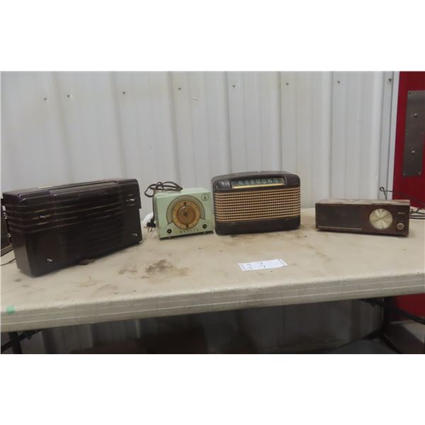 4 Radios Bakelite RCA Emerson In Green Westinghouse Marconi