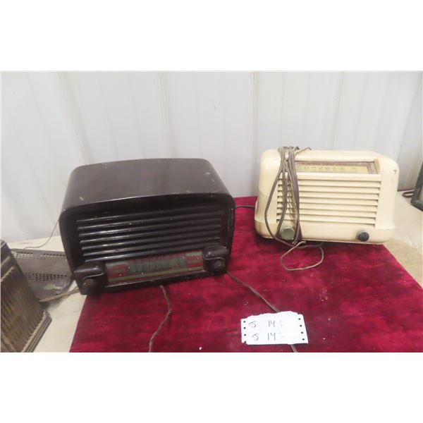 2 Bakelite Radios