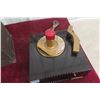 Image 4 : RCA Victor Bakelite Record Turntable With Case
