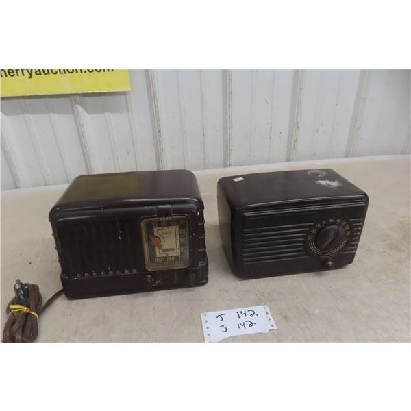 2 Bakelite Radios RCA Victor And General Electric