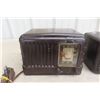Image 2 : 2 Bakelite Radios RCA Victor And General Electric