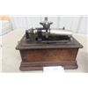 Image 2 : Edison Model E Cylinder Table Top Gramophone