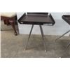 Image 5 : 2 EQ3 Side Tables