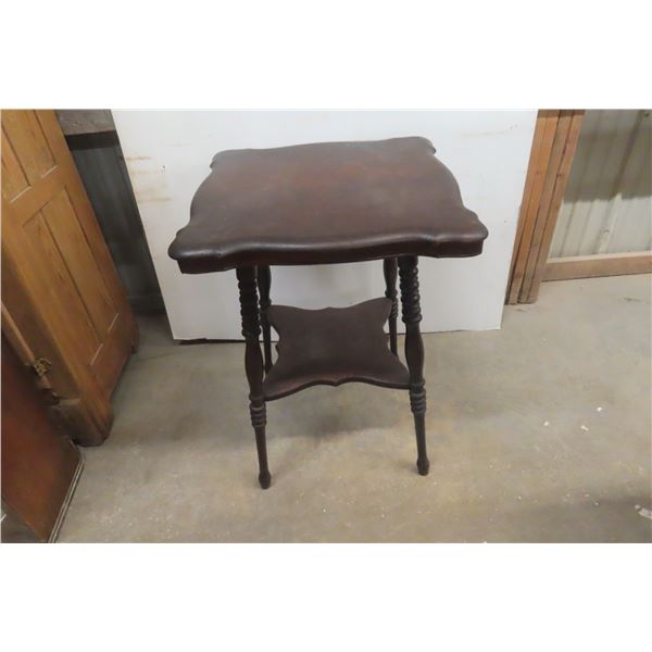 Parlor Table Or Stand, 30" x 22" x 22"