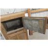 Image 10 : Antique Ice Box - Great Hardware! 52" x 26" x 18"