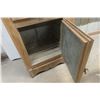 Image 11 : Antique Ice Box - Great Hardware! 52" x 26" x 18"