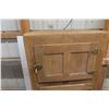 Image 2 : Antique Ice Box - Great Hardware! 52" x 26" x 18"