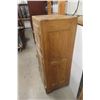 Image 7 : Antique Ice Box - Great Hardware! 52" x 26" x 18"