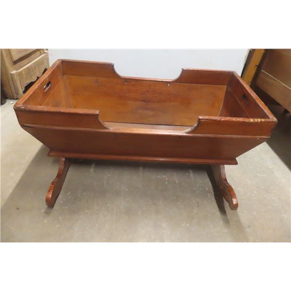 Antique Mennonite Crib, 18" x 35" x 16"