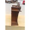 Image 7 : New Haven Ginger Bread Mantel Clock - Wind Design
