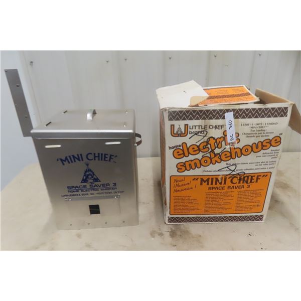 New Old Stock - Mini Chef Electric Smoker